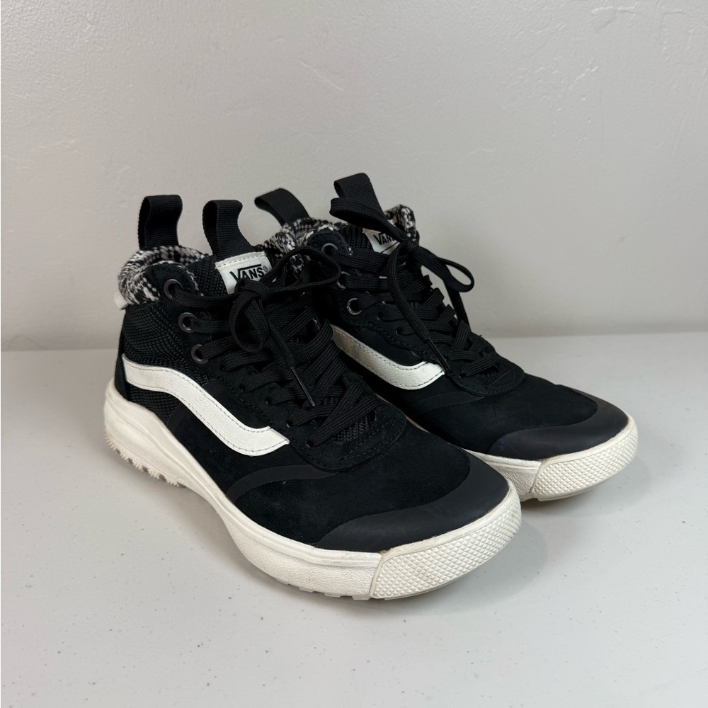Vans Shoes Womens 5.5 UltraRange Hi DI MTE Old Skool Sneakers Black Suede Casual